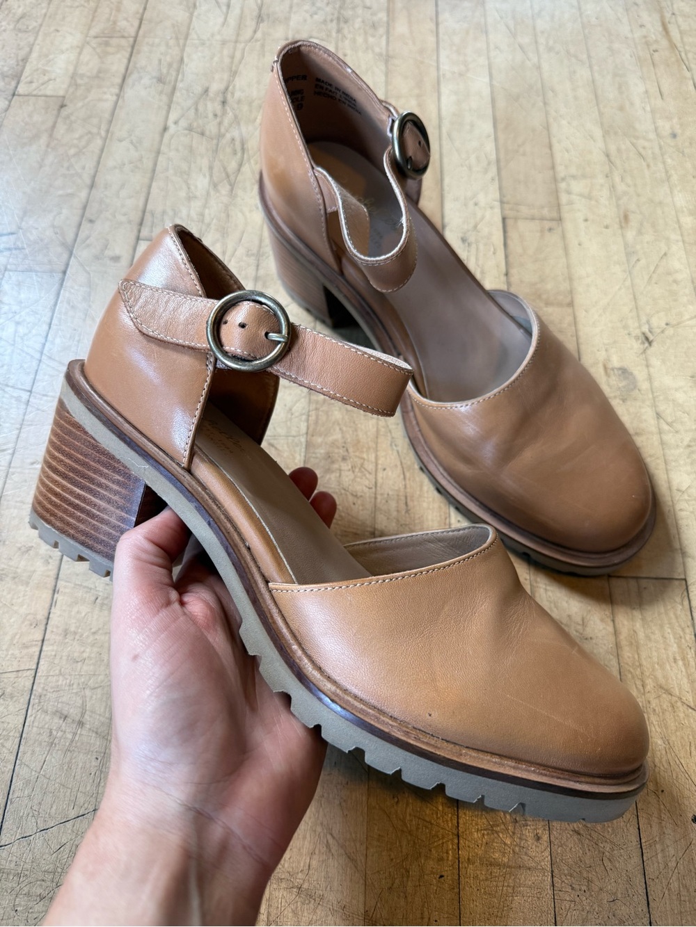 SEYCHELLES Lock and Key Mary Jane Heels Leather Lug Sole Anthro Boho Honey US 9